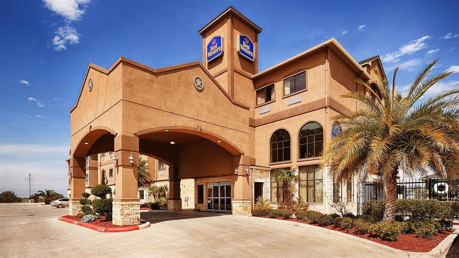 Hotel Baymont By Wyndham Cuero Exterior foto